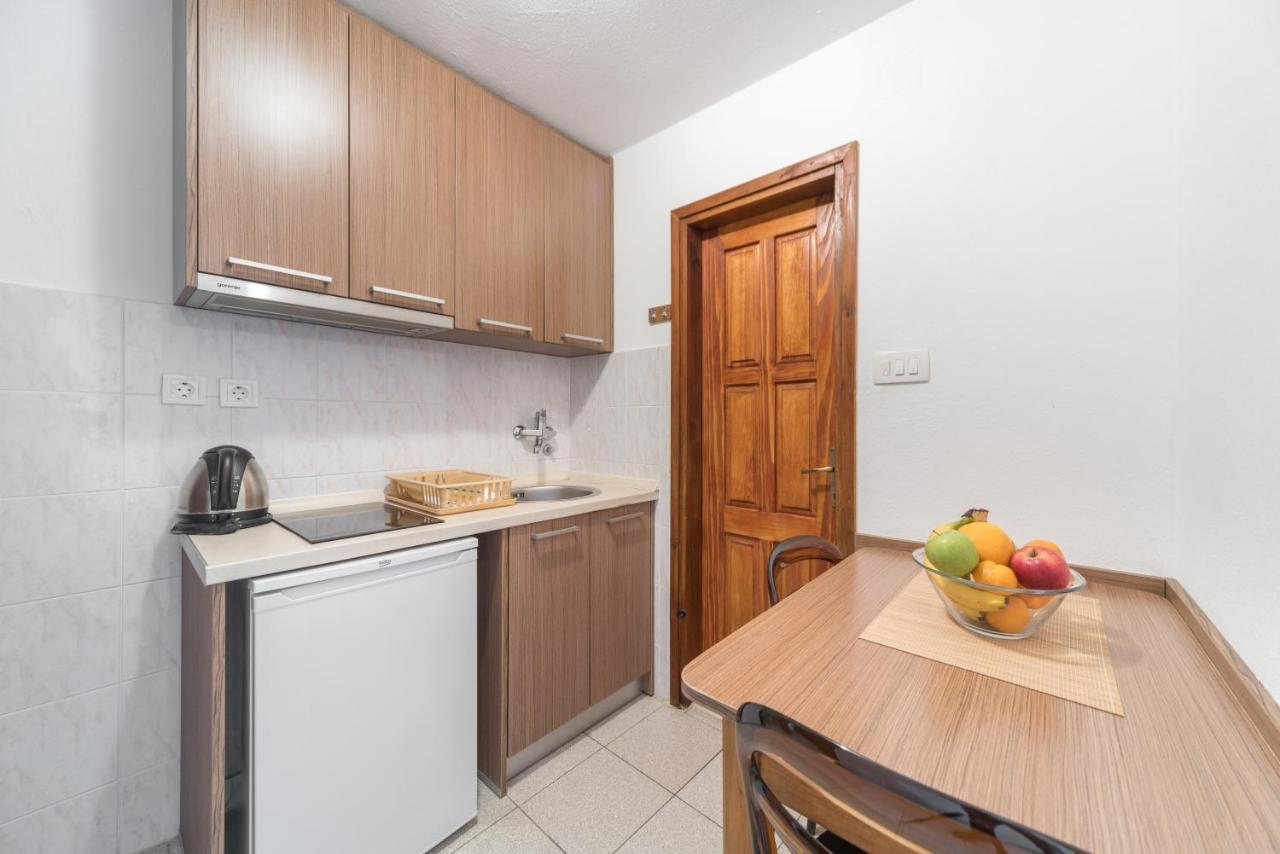 R Club Apartments Old Town בודווה מראה חיצוני תמונה