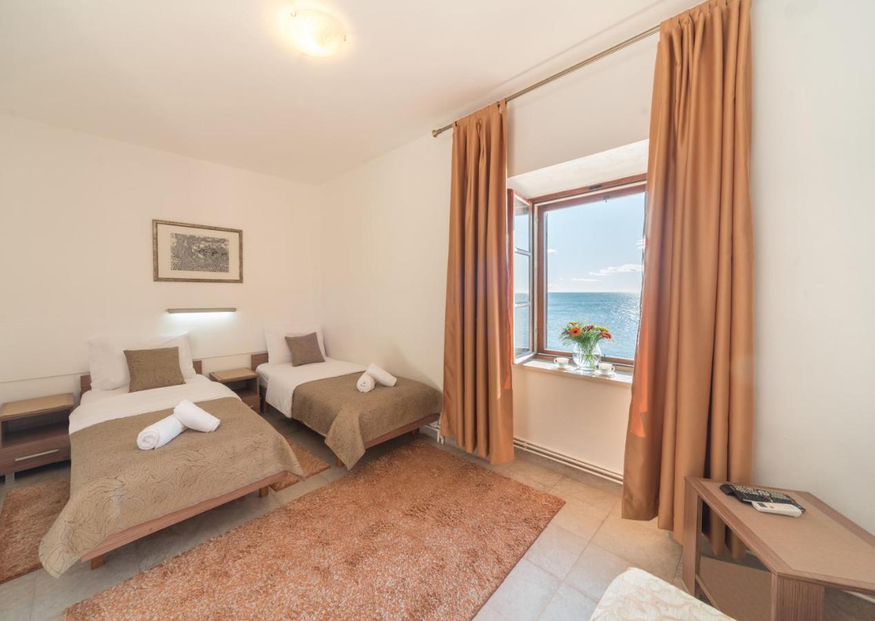 R Club Apartments Old Town בודווה מראה חיצוני תמונה
