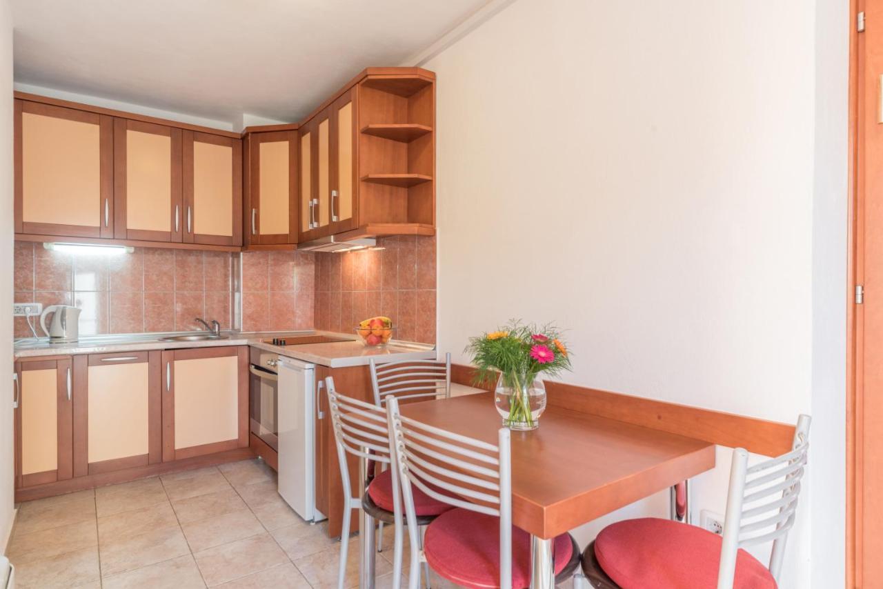 R Club Apartments Old Town בודווה מראה חיצוני תמונה