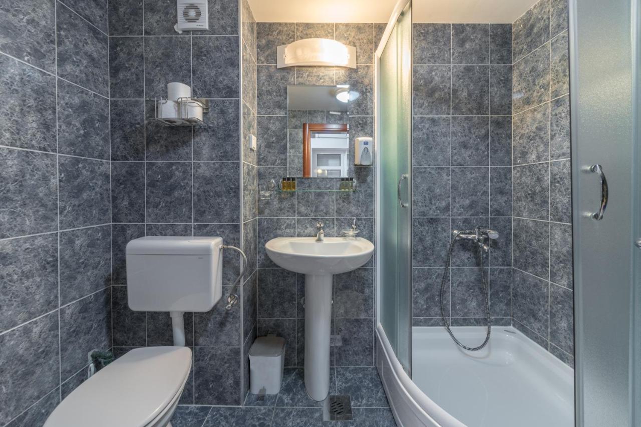 R Club Apartments Old Town בודווה מראה חיצוני תמונה