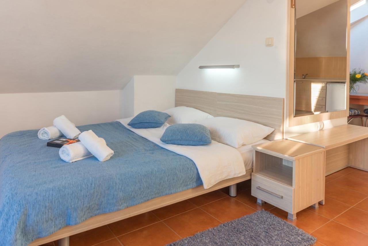 R Club Apartments Old Town בודווה מראה חיצוני תמונה